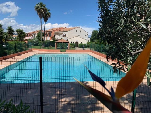 Calmeraie plage Apartment Villeneuve-Loubet Exterior foto